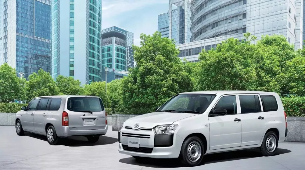 Toyota vẫn bán mẫu xe wagon cổ lỗ sĩ này với giá rẻ và dường như chẳng ai phàn nàn