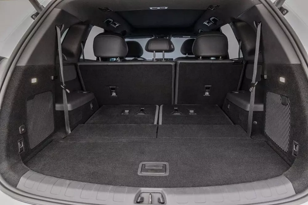 Khoang hành lý của BYD Sealion 8 2026