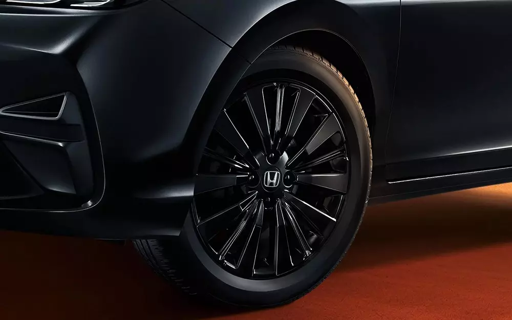 Mâm 16 inch của Honda City The Black Outshine