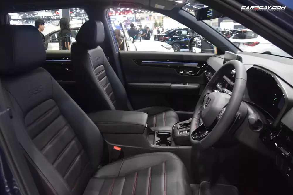 Honda CR-V e:HEV 2026 được trang bị ghế trước thông gió ở phần lớn các phiên bản