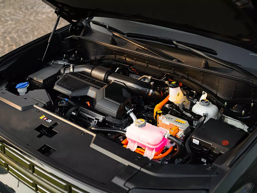 Hyundai Santa Fe Hybrid 2026 sở hữu động cơ tiết kiệm xăng