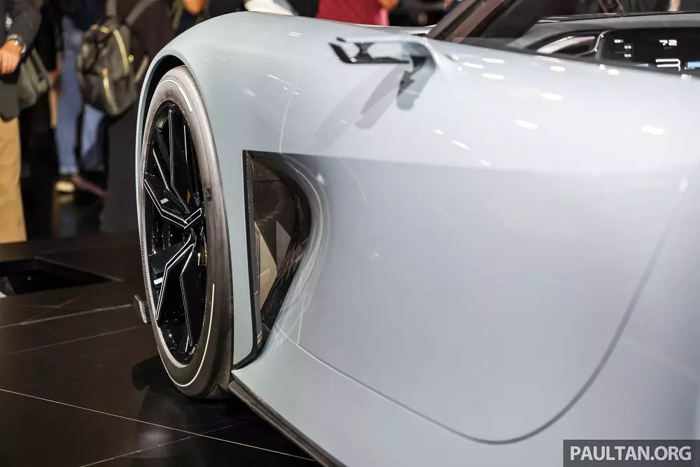 Lexus LFA Concept sở hữu các ống dẫn khí Lexus LFA Concept sở hữu các ống dẫn khí