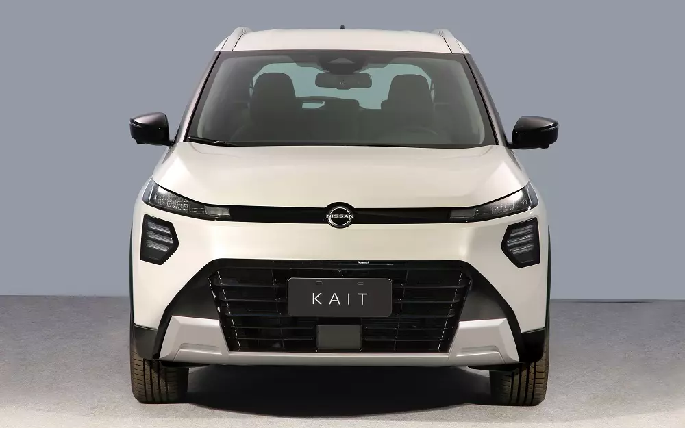 Nissan Kait nhìn từ phía trước Nissan Kait nhìn từ phía trước