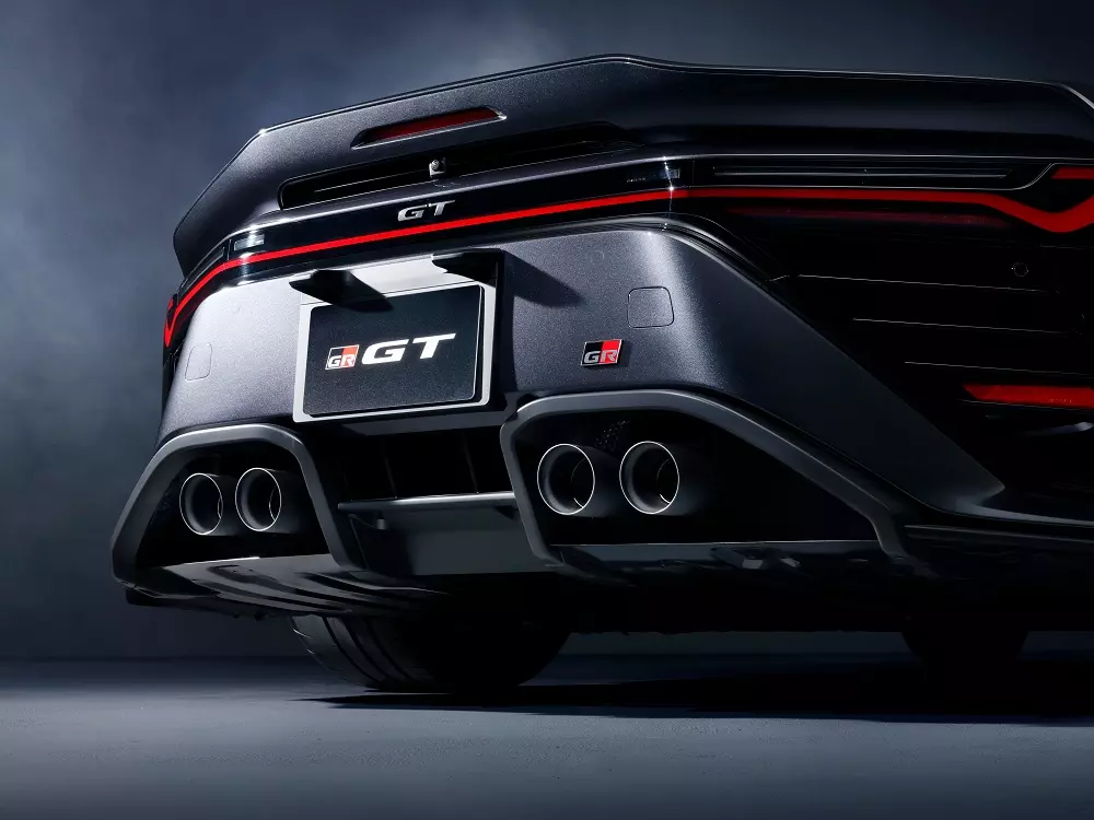 Toyota GR GT sở hữu 4 ống xả hình tròn Toyota GR GT sở hữu 4 ống xả hình tròn