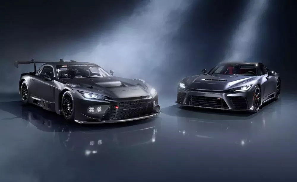 Toyota GR GT và phiên bản xe đua GR GT3 Toyota GR GT và phiên bản xe đua GR GT3