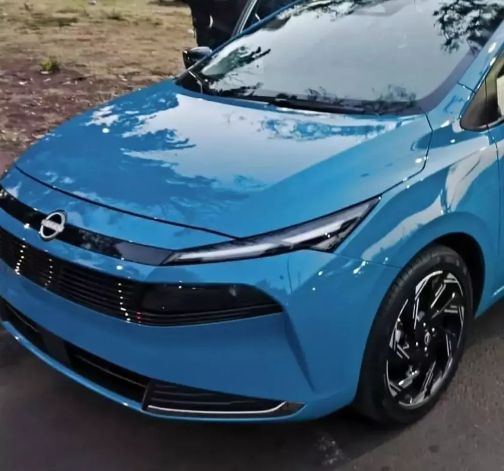 Nissan Almera 2026 màu xanh nhạt mới Nissan Almera 2026 màu xanh nhạt mới