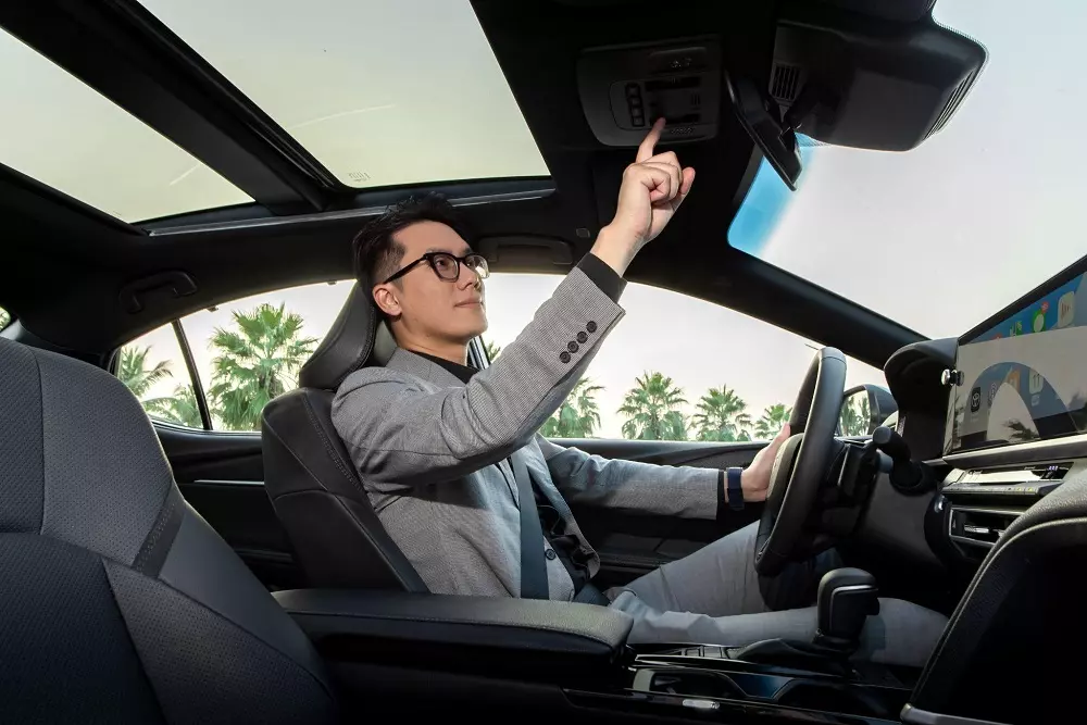 Camry - lựa chọn xe sang hạng D với chi phí lăn bánh hấp dẫn bậc nhất tháng 12.