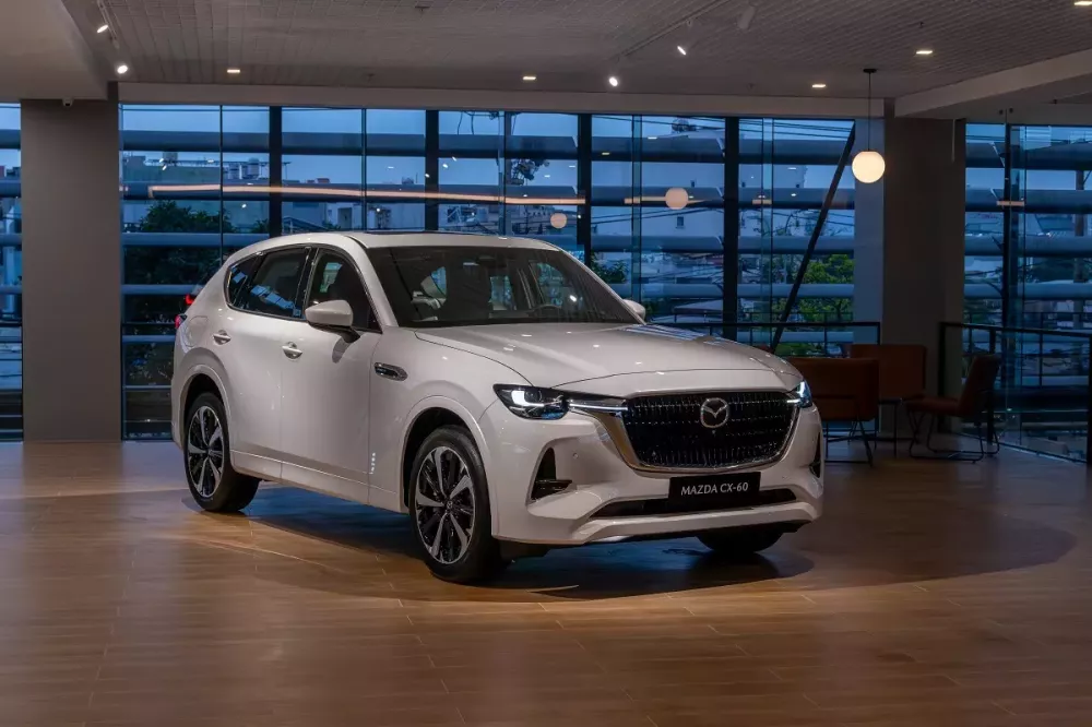 CX-60 được áp dụng ngôn ngữ thiết kế mới của Mazda. CX-60 được áp dụng ngôn ngữ thiết kế mới của Mazda.
