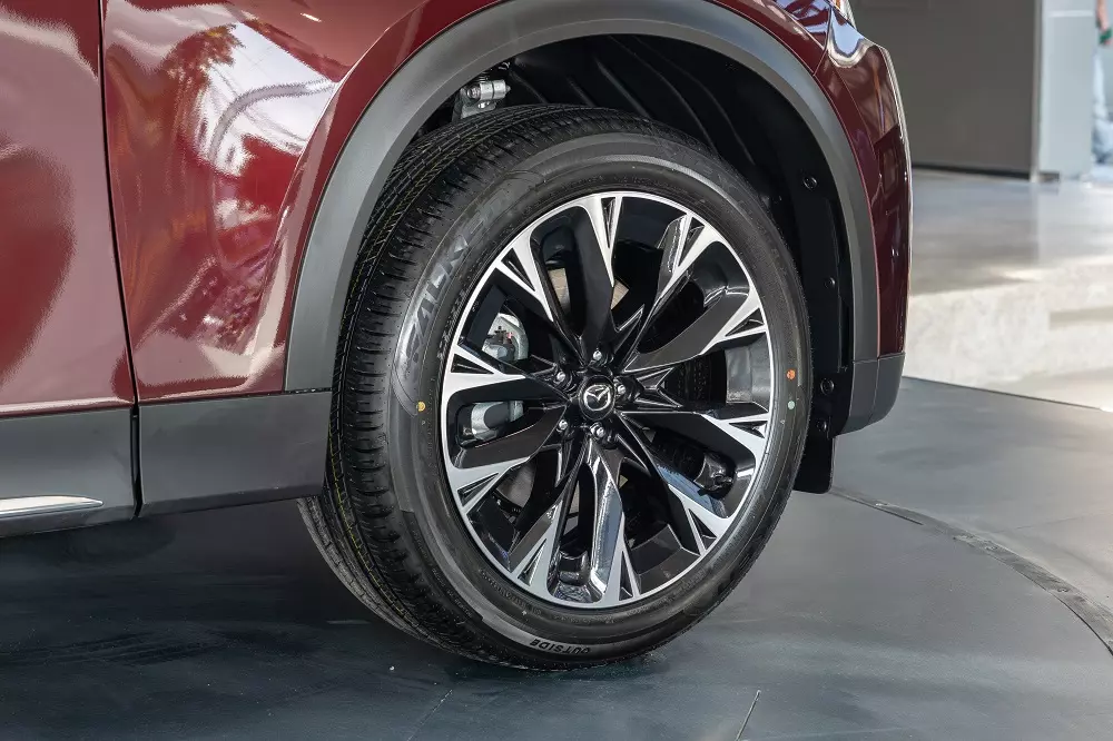 Mazda CX-90 dùng vành 21 inch Mazda CX-90 dùng vành 21 inch
