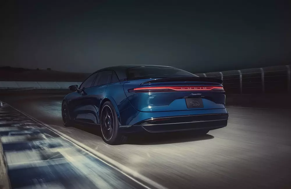 Tiền sửa chiếc Lucid Air ngang tiền mua một chiếc Toyota Corolla cũ Tiền sửa chiếc Lucid Air ngang tiền mua một chiếc Toyota Corolla cũ