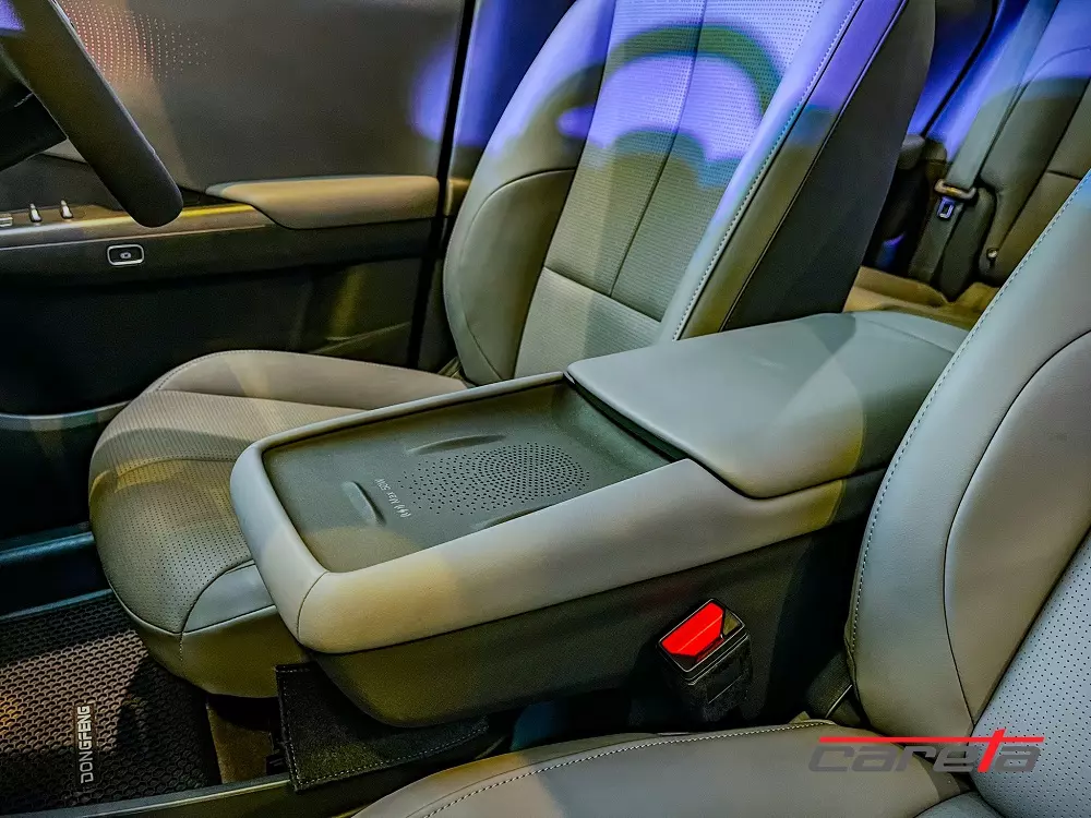 Dongfeng Vigo được trang bị bệ tì tay trung tâm đa chức năng Dongfeng Vigo được trang bị bệ tì tay trung tâm đa chức năng