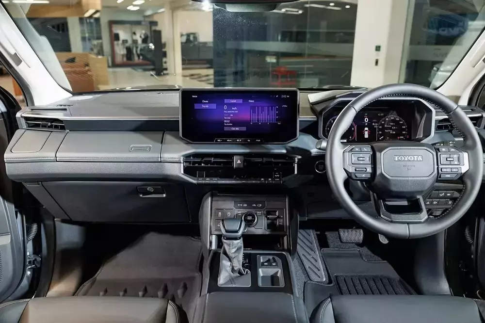 Khoang lái của Toyota Hilux 2026