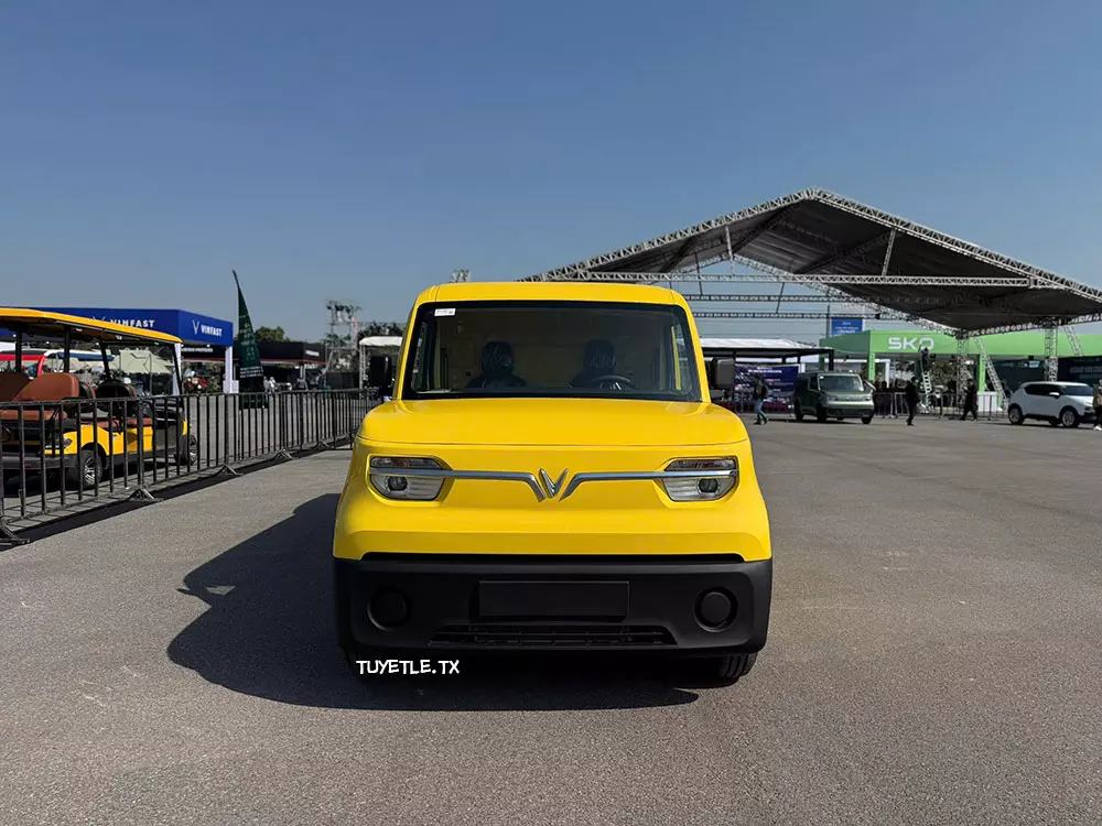 Ngắm hình ảnh bằng xương, bằng thịt của VinFast EC Van phiên bản thương mại