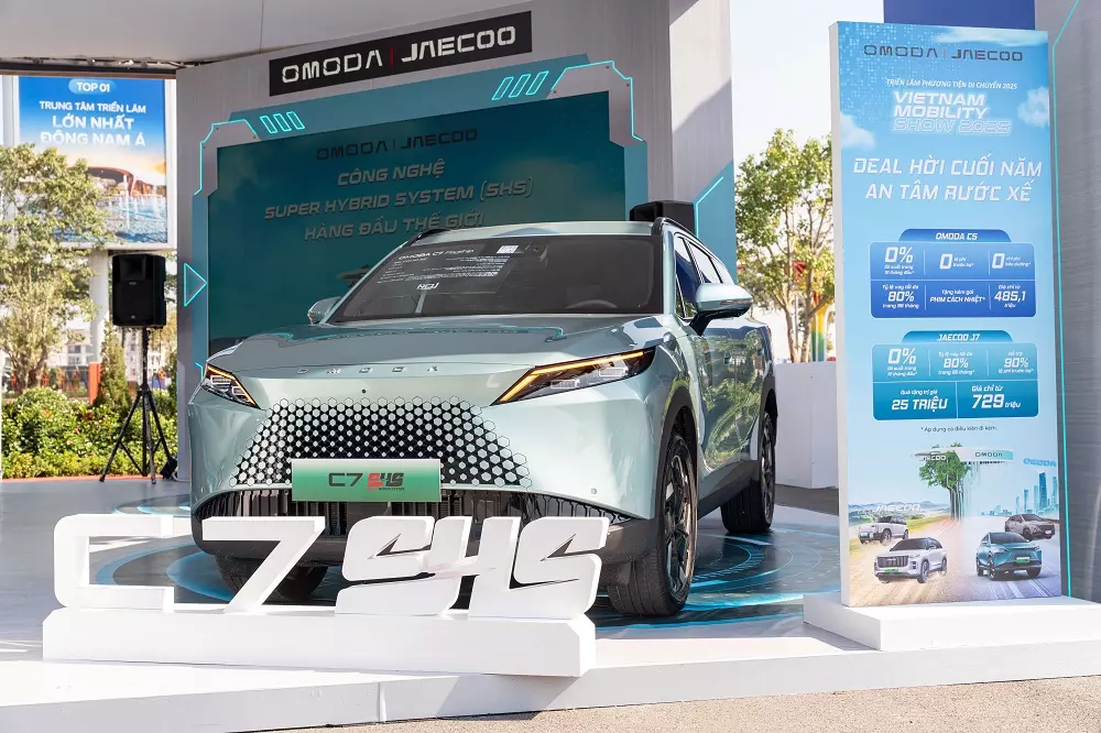 Omoda C7 SHS là xe hybrid cắm sạc