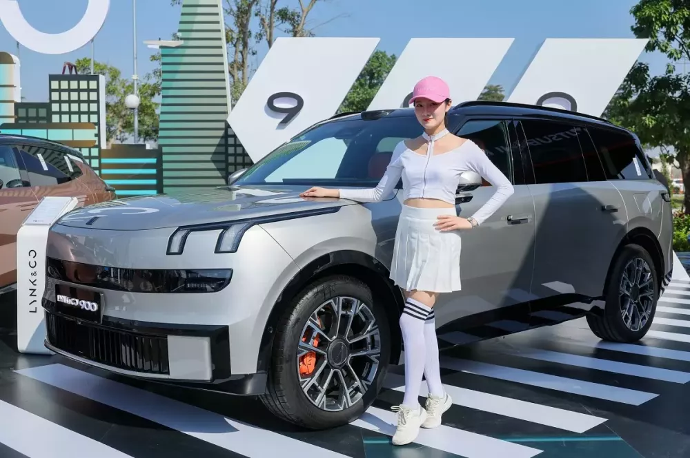 Lynk & Co 900 được trưng bày tại Việt Nam