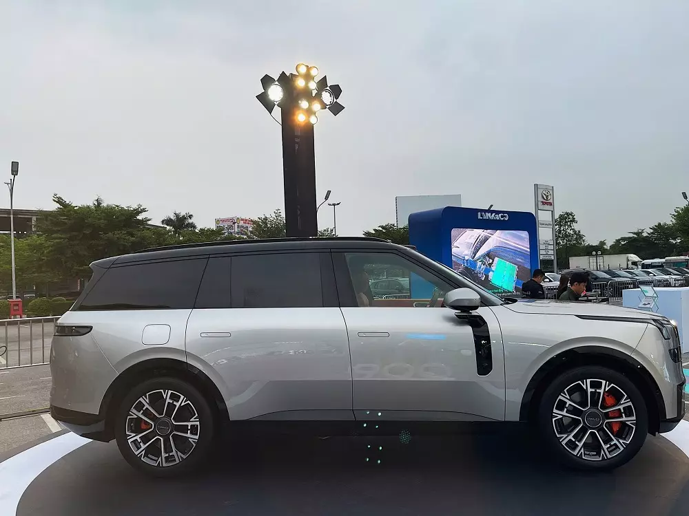 Lynk & Co 900 là SUV cỡ lớn