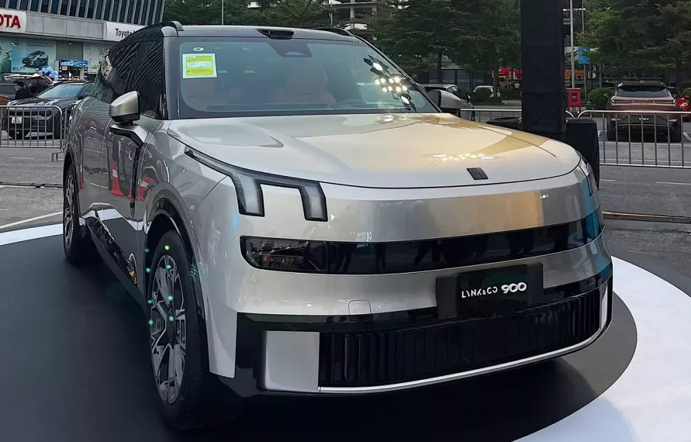 Đại lý mở cọc cho Lynk & Co 900, bán ra vào năm sau