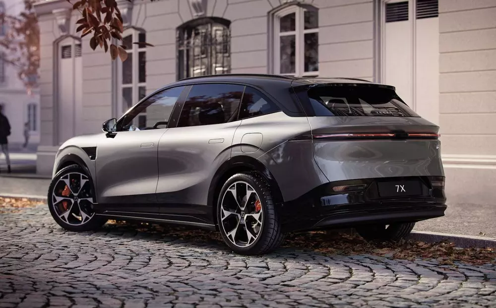 Zeekr 7X nằm trong phân khúc SUV hạng D ở Việt Nam
