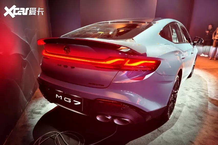 Thiết kế đậm chất thể thao ở phía sau của MG7 2026
