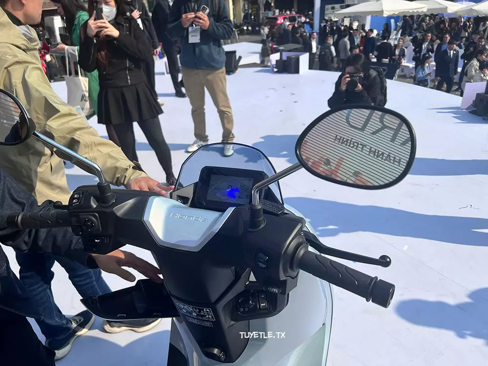 Bảng đồng hồ của Honda UC3 Bảng đồng hồ của Honda UC3