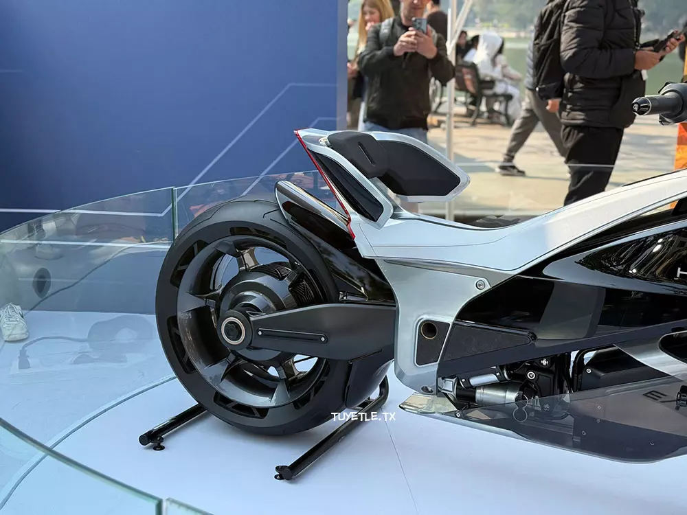 Honda EV Outlier là xe 1 chỗ ngồi Honda EV Outlier là xe 1 chỗ ngồi