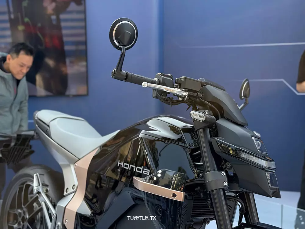 Honda WN7 có thể chạy tối đa 153 km sau khi sạc Honda WN7 có thể chạy tối đa 153 km sau khi sạc