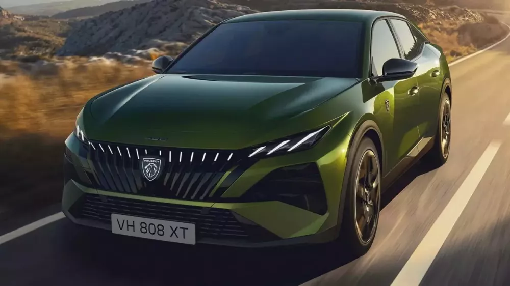 Peugeot 408 2026 có cả phiên bản hybrid và PHEV