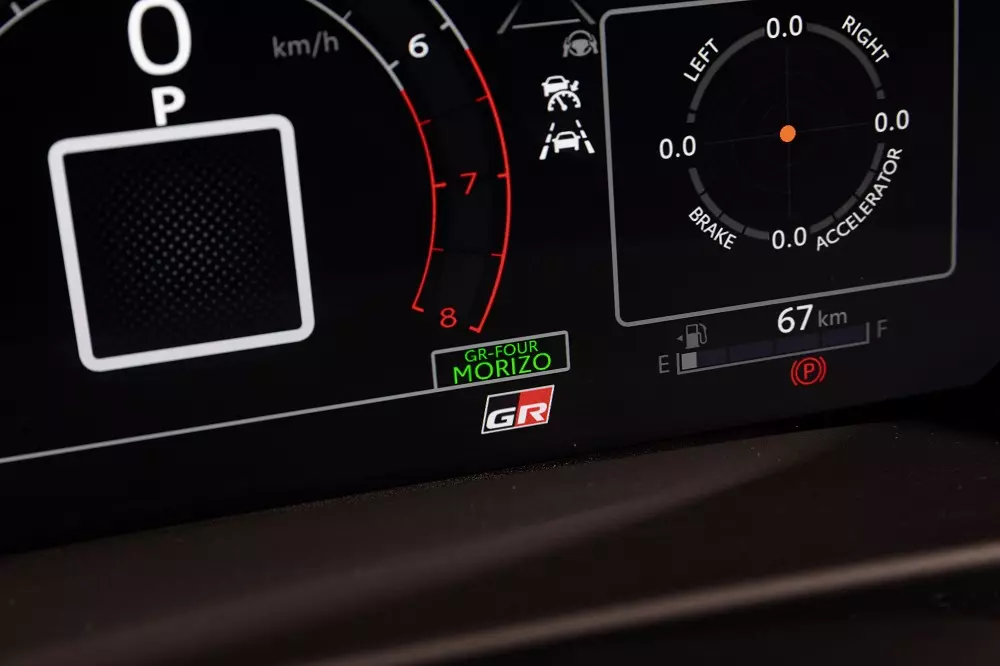 Bảng đồng hồ mới của Toyota GR Yaris Morizo RR Bảng đồng hồ mới của Toyota GR Yaris Morizo RR