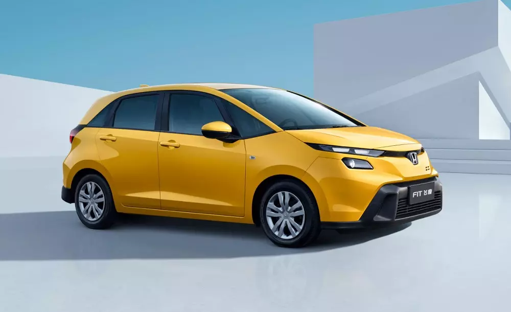 Honda Jazz 2026 được bổ sung thiết kế đầu xe mới