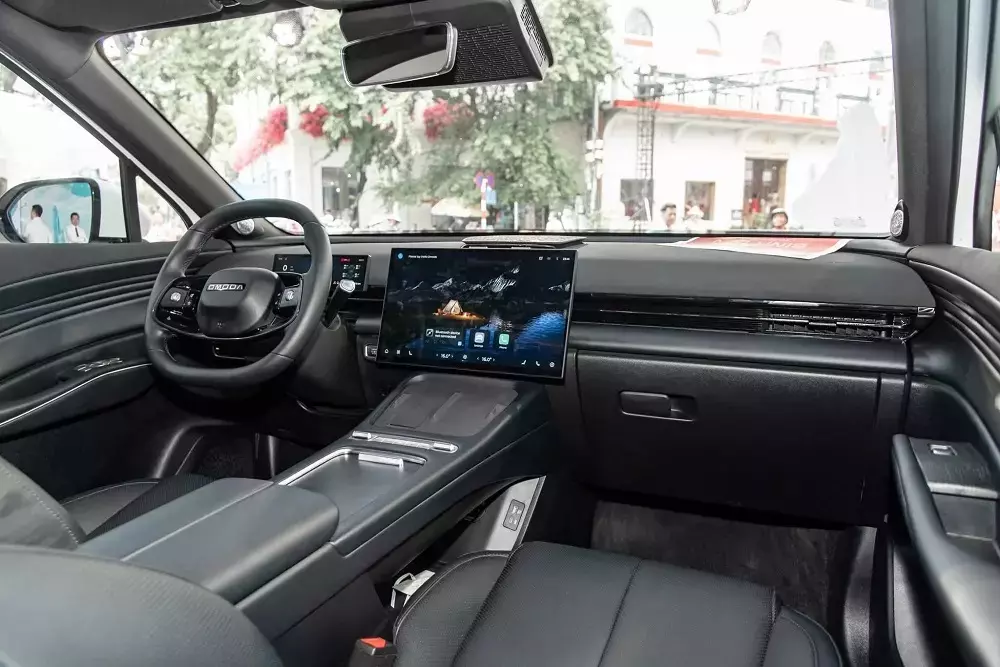 Khoang lái của Omoda C7 