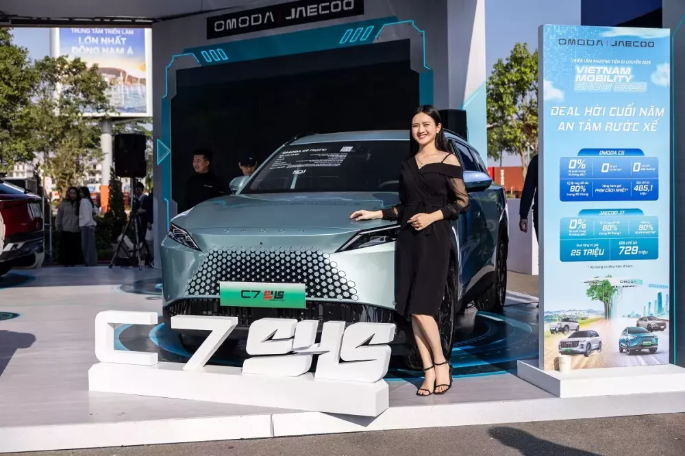 Omoda C7 chính thức được mở cọc ở Việt Nam với 2 phiên bản, giá từ 839 triệu đồng