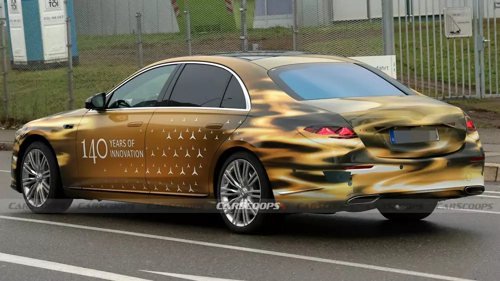Mercedes-Benz S-Class bị bắt gặp trên đường chạy thử Mercedes-Benz S-Class bị bắt gặp trên đường chạy thử