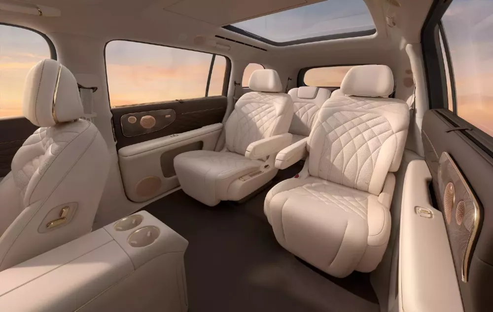 2 ghế thương gia ở giữa của IM LS9 Hyper 2 ghế thương gia ở giữa của IM LS9 Hyper