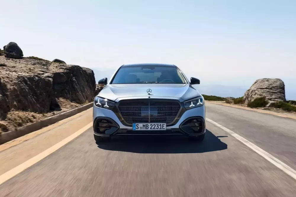 Mercedes-Benz S-Class 2026 sở hữu thiết kế đầu xe mới Mercedes-Benz S-Class 2026 sở hữu thiết kế đầu xe mới