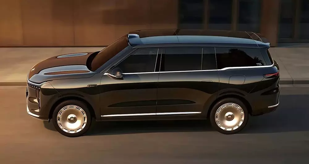 IM LS9 Hyper là SUV cỡ lớn.