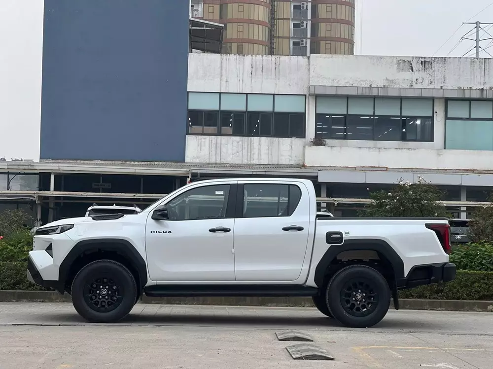 Toyota Hiliux 2026 không thay đổi nhiều về kích thước Toyota Hiliux 2026 không thay đổi nhiều về kích thước