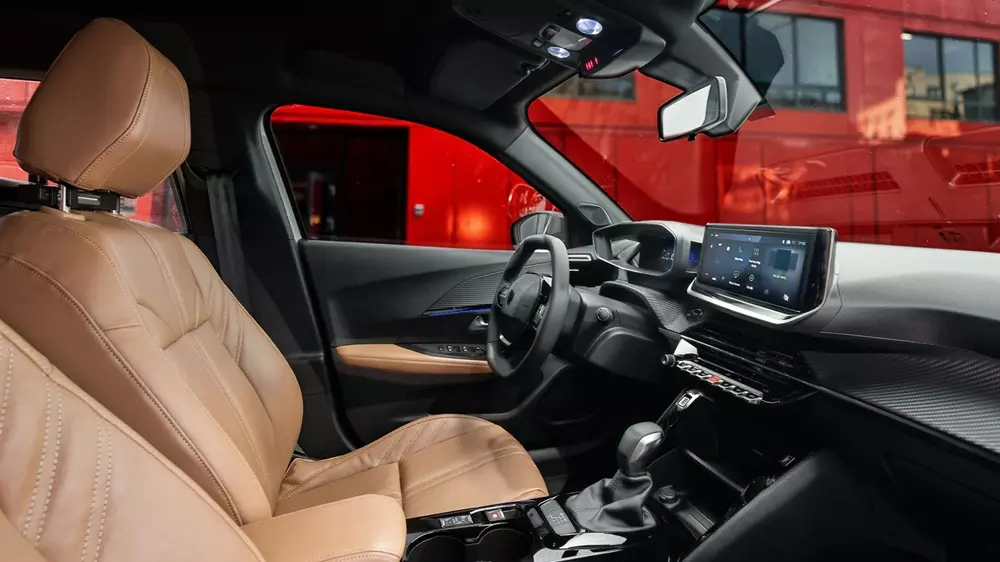 Nội thất của Peugeot 2008 Iconic có thêm ghế bọc da màu nâu tùy chọn mới