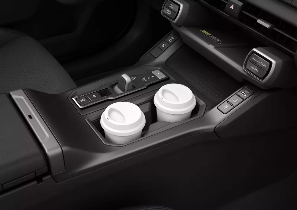 Cụm điều khiển trung tâm của Suzuki Across 2026 