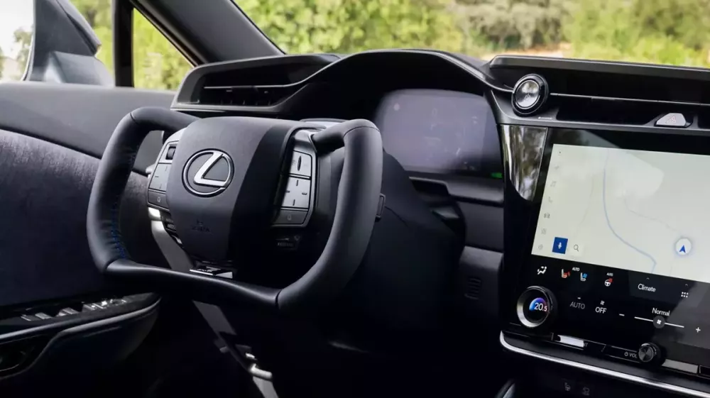 Vô lăng chữ nhật của Lexus RZ