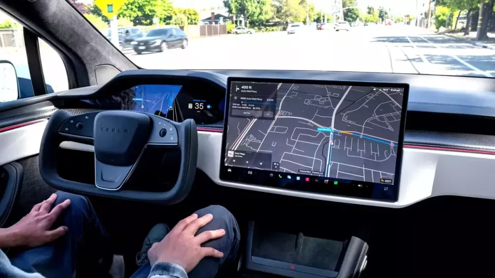 Khi hệ thống hỗ trợ lái gặp sự cố, tài xế vẫn phải chịu hoàn toàn trách nhiệm