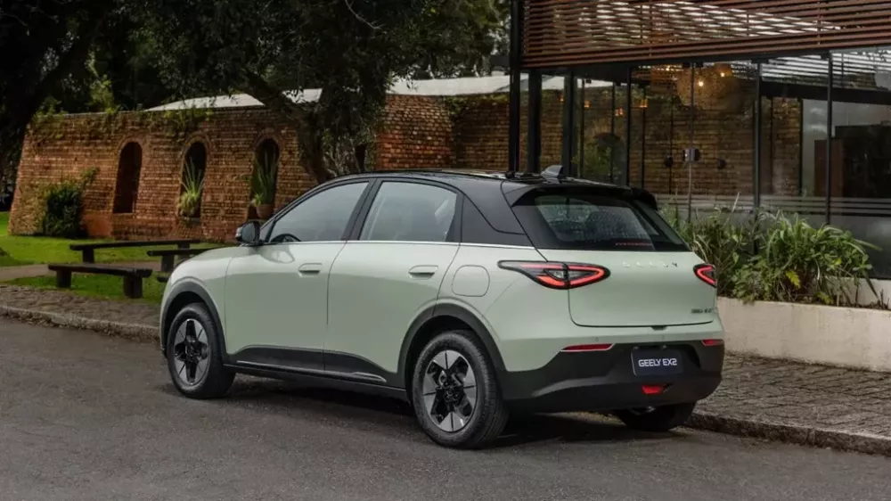 Geely EX2 có phạm vi di chuyển tối đa 325 km