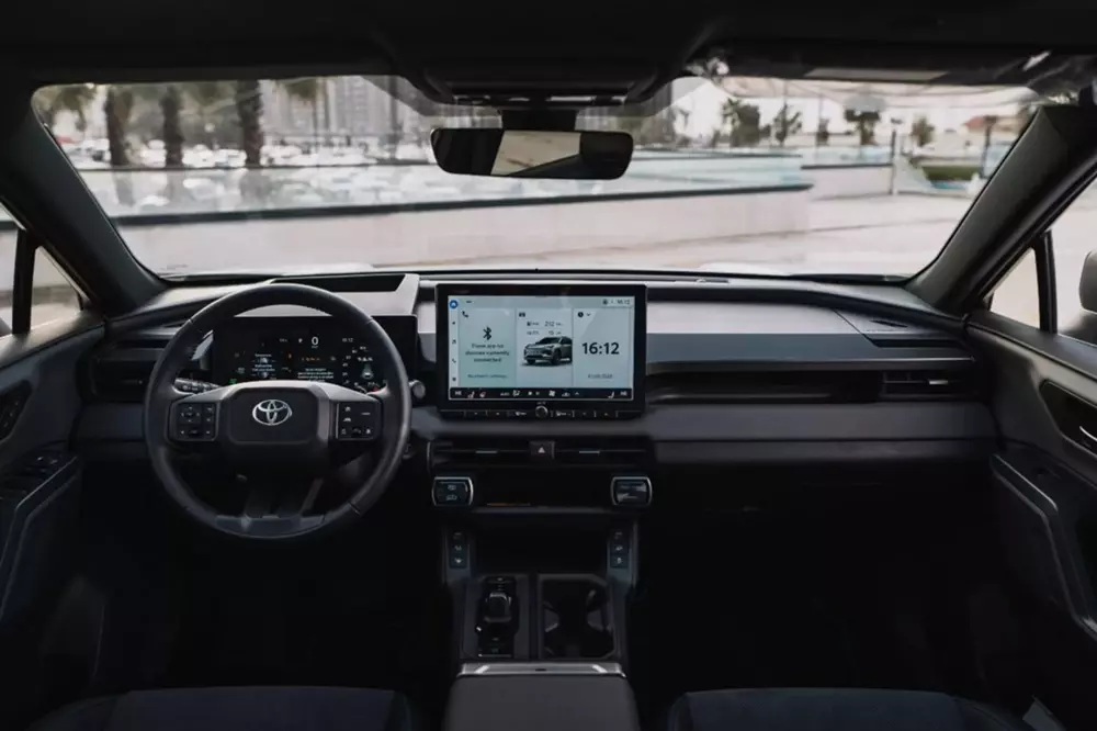 Khoang lái của Toyota RAV4 2026