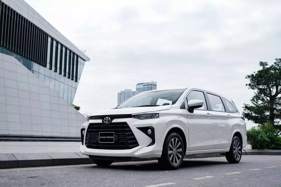 Toyota Avanza Premio