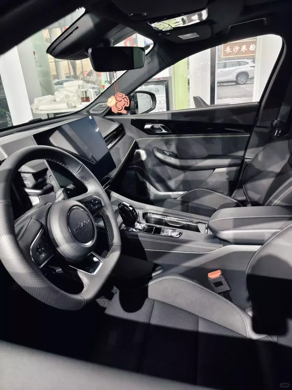 Khoang lái của Lynk & Co 03 Khoang lái của Lynk & Co 03