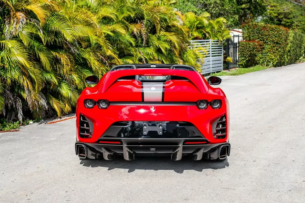 Ferrari 812 Competizione A là khoản đầu tư chỉ có thắng Ferrari 812 Competizione A là khoản đầu tư chỉ có thắng