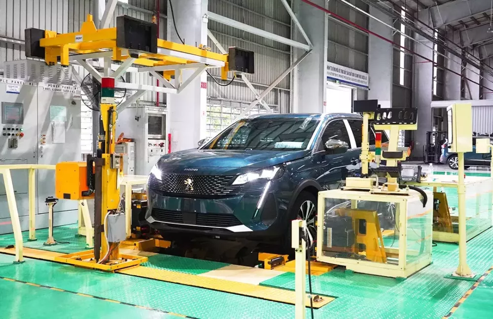 Nhà máy của THACO hiện đang lắp ráp một số dòng xe của Mazda, Kia, Peugeot và BMW