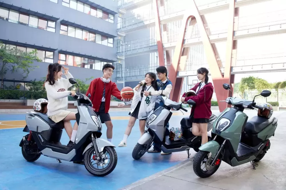 Xe máy điện Honda ICON e: được giảm giá còn 22 triệu đồng Xe máy điện Honda ICON e: được giảm giá còn 22 triệu đồng