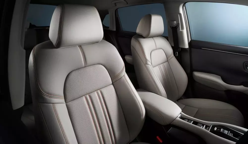 Nội thất màu be của Honda ZR-V Cross Touring 2026
