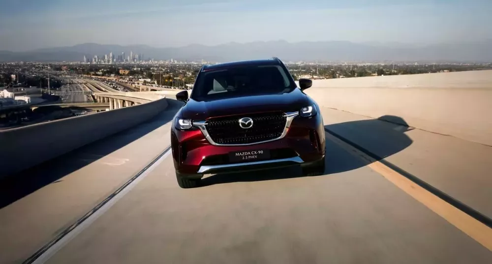 Thiết kế của Mazda CX-90 tạo cảm giác sang trọng và bề thế Thiết kế của Mazda CX-90 tạo cảm giác sang trọng và bề thế