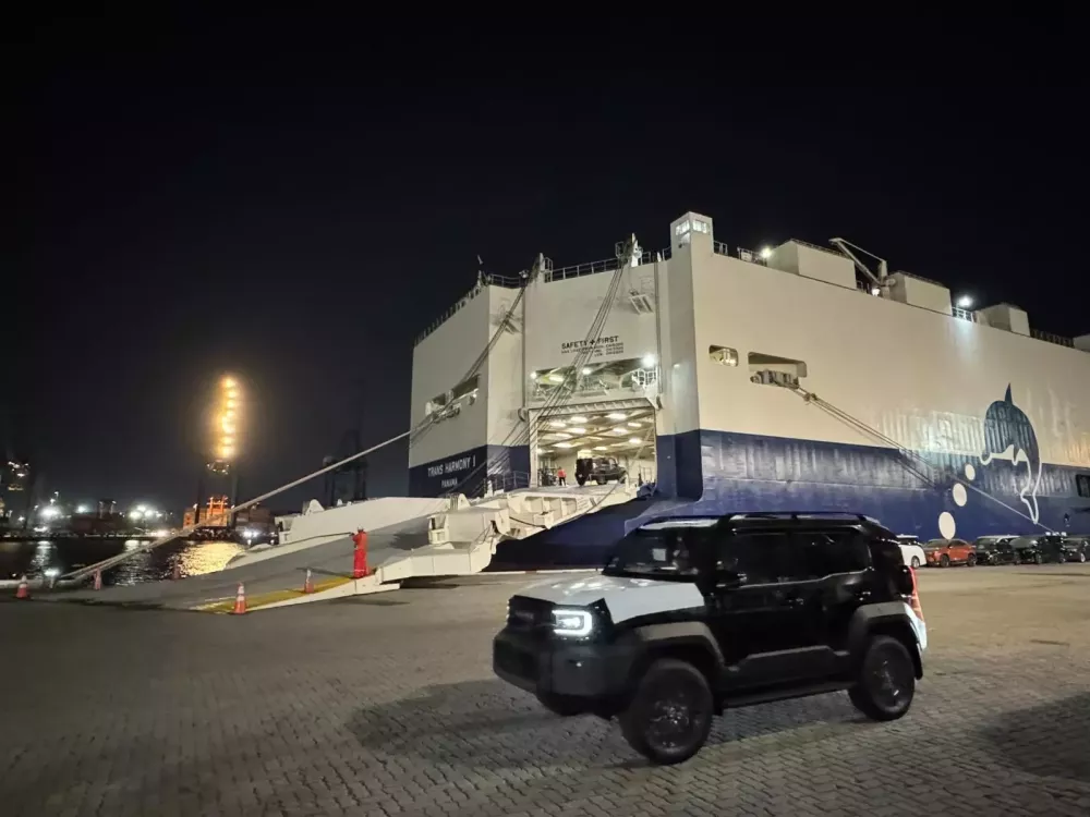 Những chiếc Toyota Land Cruiser FJ sẽ được vận chuyển đến Nhật Bản